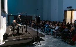 Salone d&#039;Onore della Triennale di Milano - Riccardo Falcinelli per Cartaceo04, con live painting di Andrea Serio